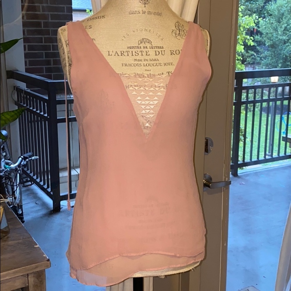 NFC Light pink sleeveless blouse Small​​
